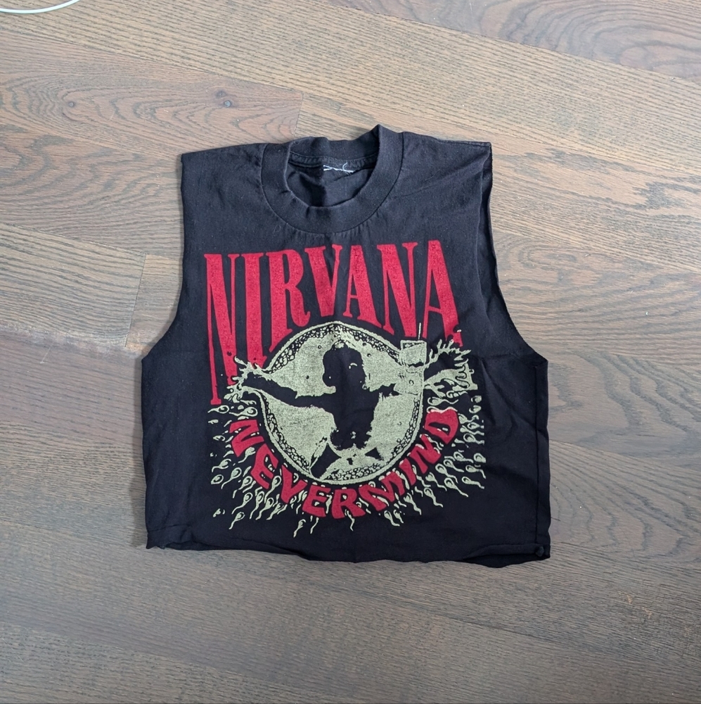 Vintage NIRVANA Graphic Black and Red Cropped Muscle Tank Top size small